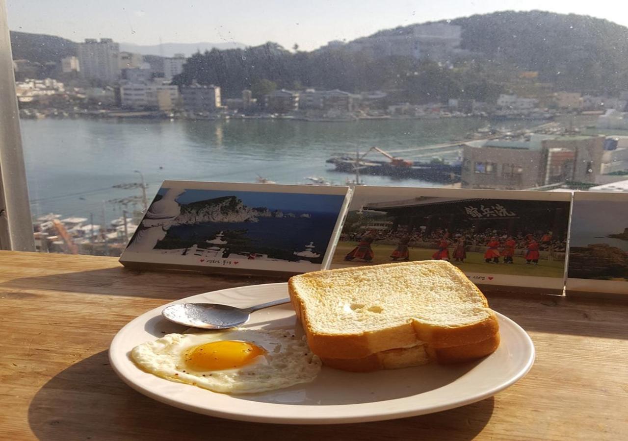 Lifeguesthouse Tongyeong Exterior photo